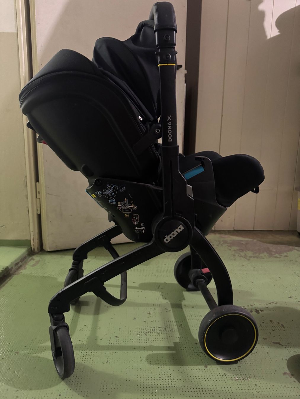 Doona Carrozzine: Doona+ Babyschale Top Zustand! – Usato da Basel venduto da sbr_km2p 2