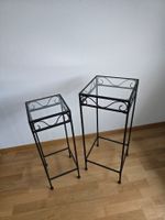 2 Blumenständer aus Metall mit Glasplatte
