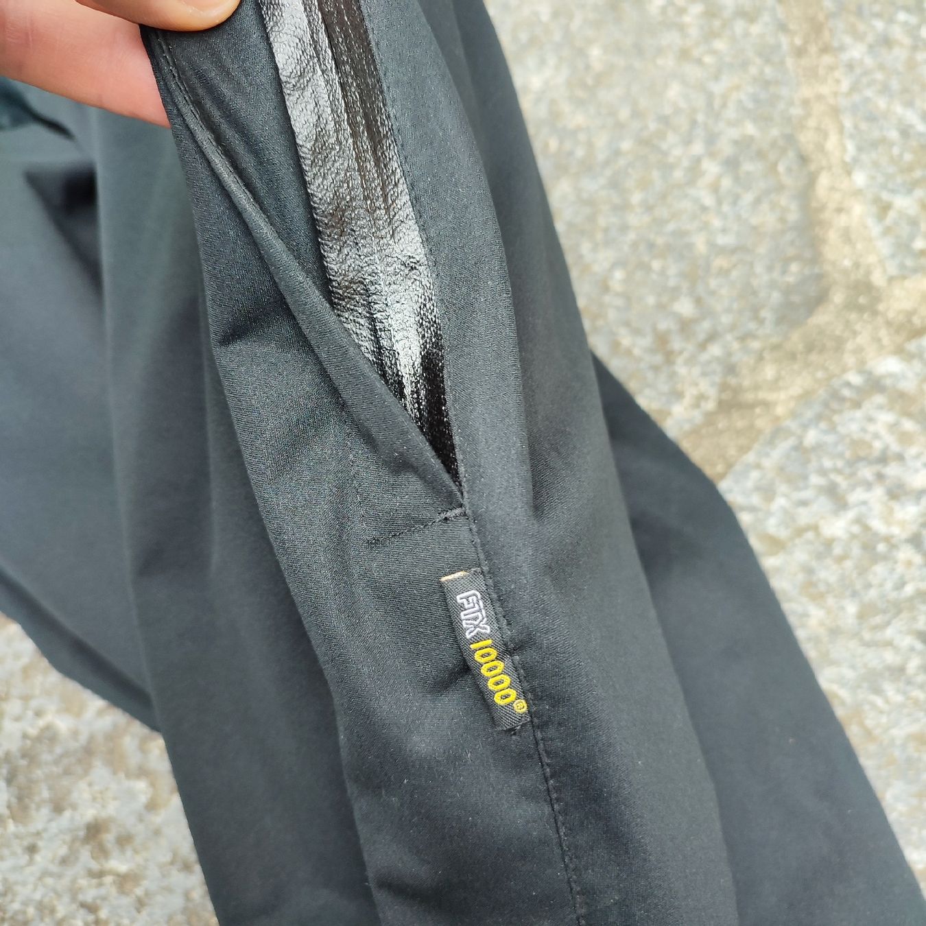 Completi: Regenjacke + Regenhose – Usato da Ascona venduto da Artik3 7