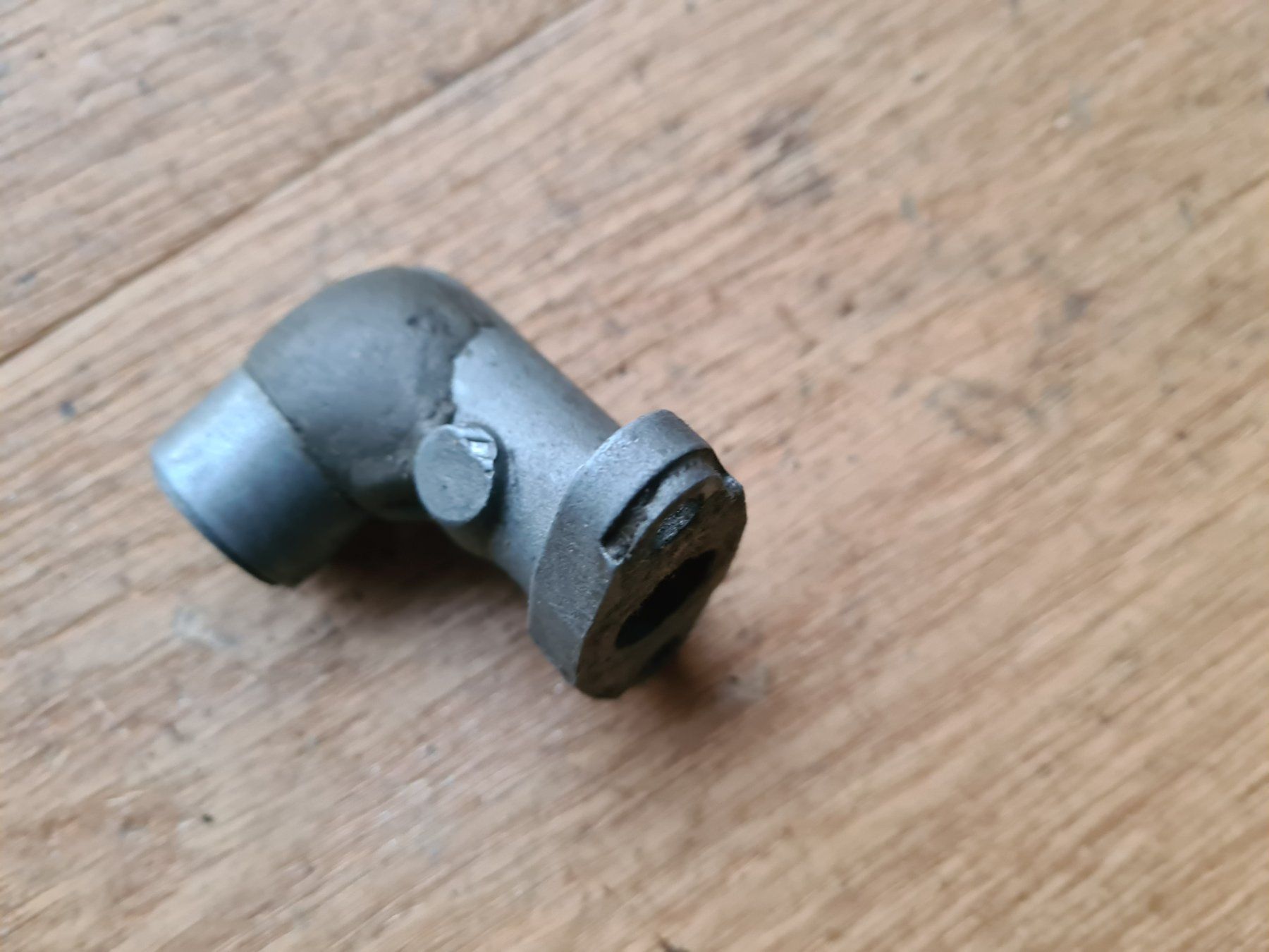 Puch Ciclomotori: Ansaugstutzen Puch Maxi S/N E50 ca.15mm – Usato da frümsen venduto da Sailem