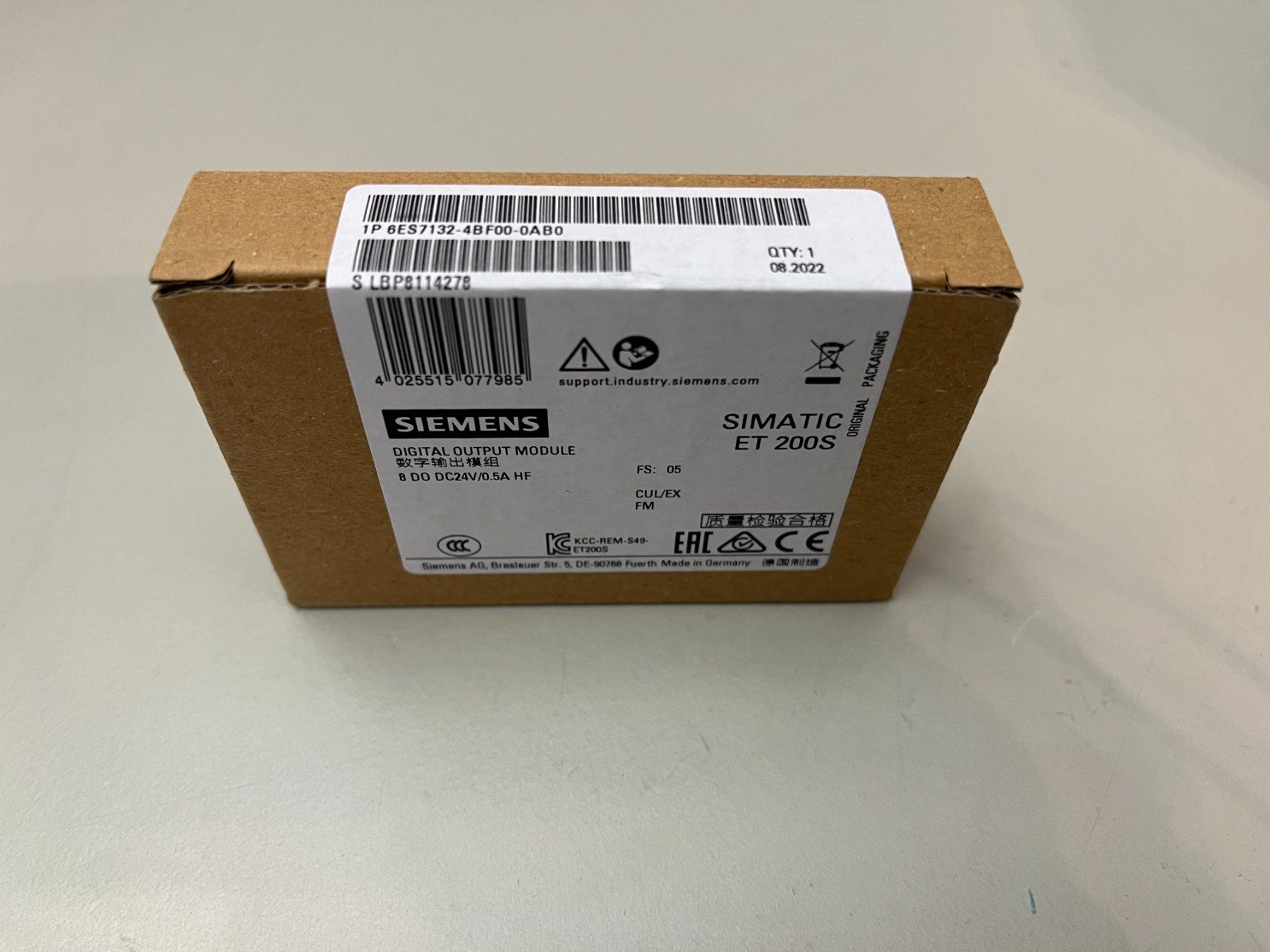Siemens Elektronikbauteile: Simatic ET200S 8DO DC24V/0.5A HF – Neu und originalverpackt aus Jenaz von Speedy350