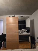 IKEA PAX Kleiderschrank mit Schiebetüren & Spiegel