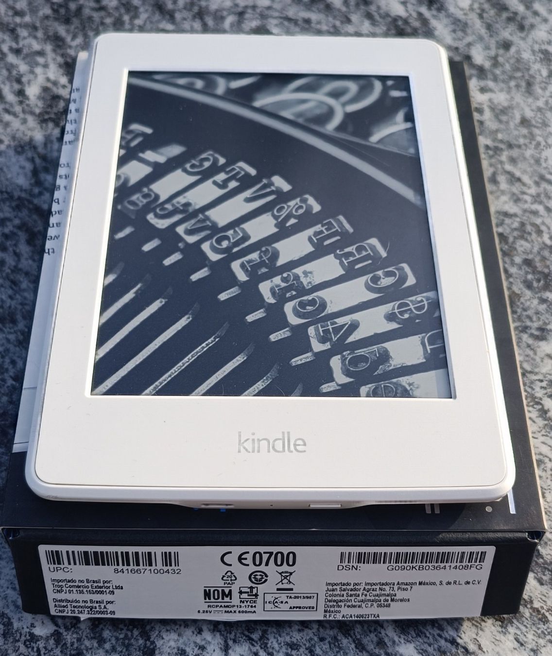 Amazon Tablet PC: Kindle Paperwhite 7 weiss – Usato da Zufikon venduto da pet_qvv5 2