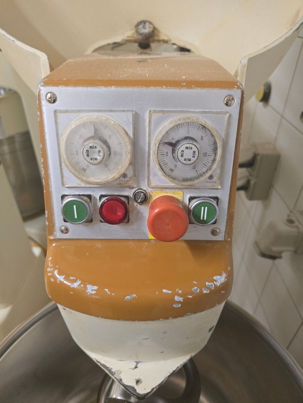 Alle Maschinen: Teigmaschine, Knetmaschine – Gebraucht aus Steinen von seb_6m2c 1