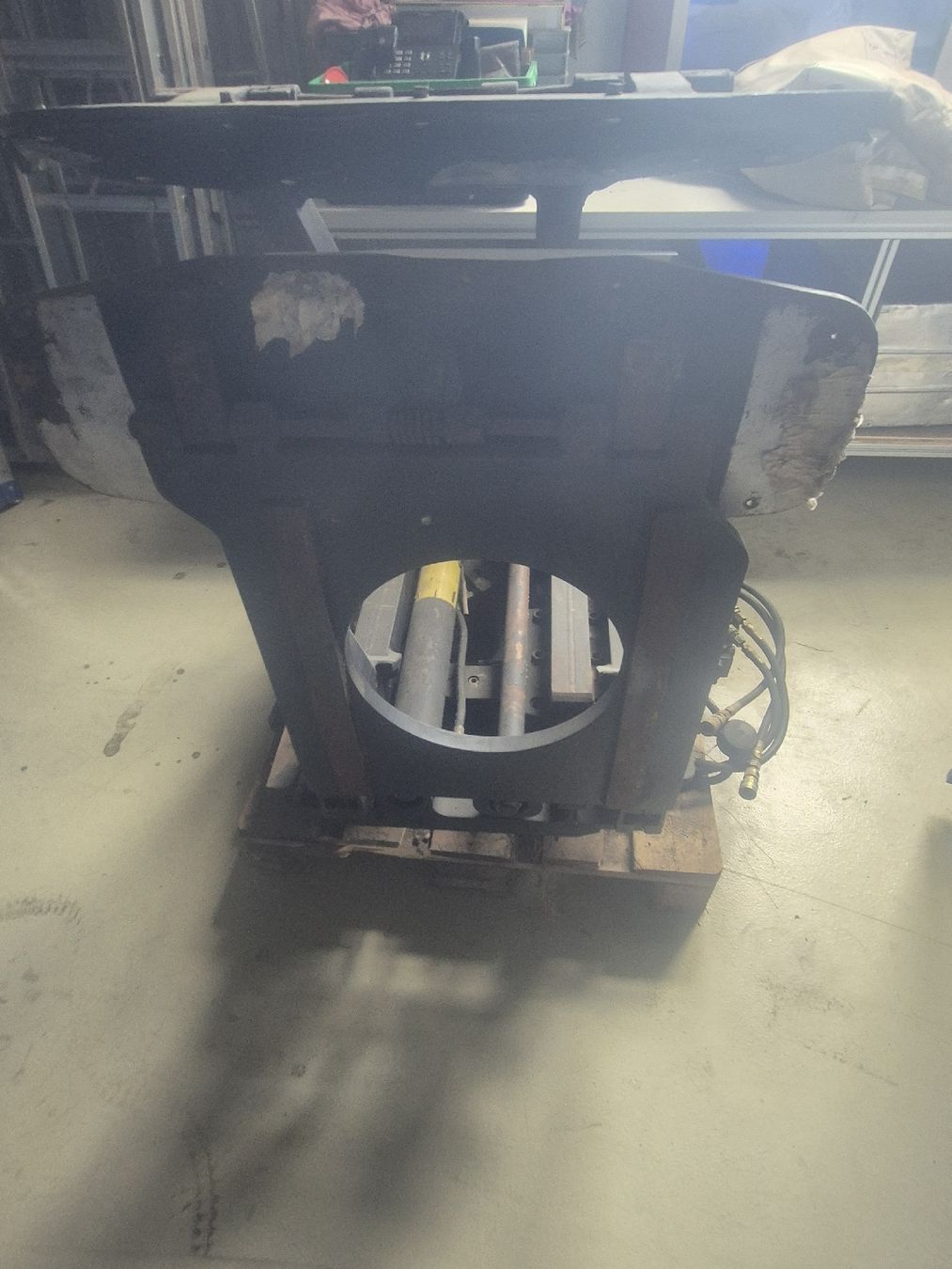 Pinze: Hydraulischer Gabelwender Palettengreifer für Stapler – Usato da Röthenbach i. E. venduto da 3538ScaniaR420 3