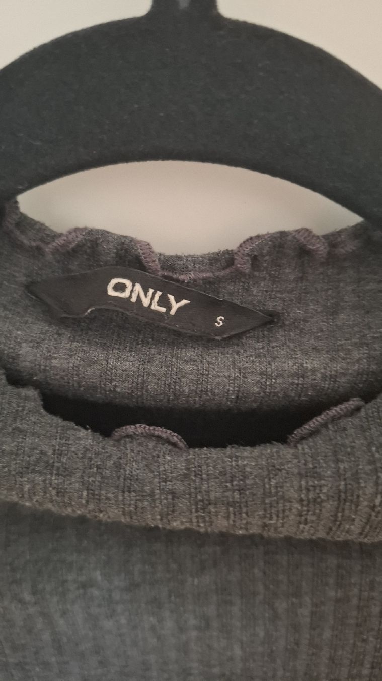 Only Pullover & Sweatshirts: Langarmshirt ONLY grau Groesse S  – Gebraucht aus Hausen am Albis von ann_2kkx 1