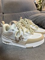 Turnschuhe  weiss beige Grösse 39