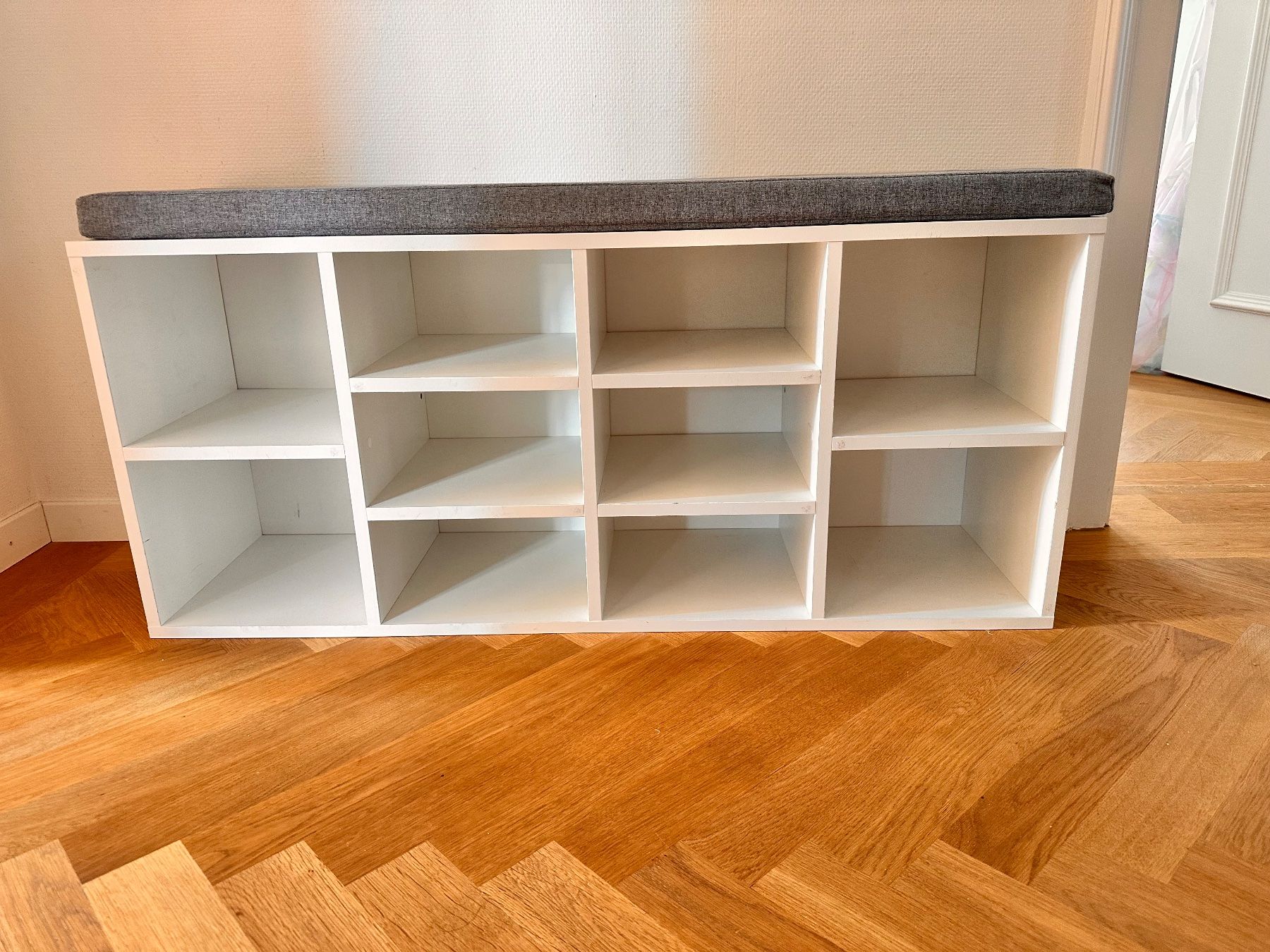 Panchine: Schuhbank mit Sitzauflage, Weiss, 10 Fächer – Usato da Bern venduto da johnny_left 1