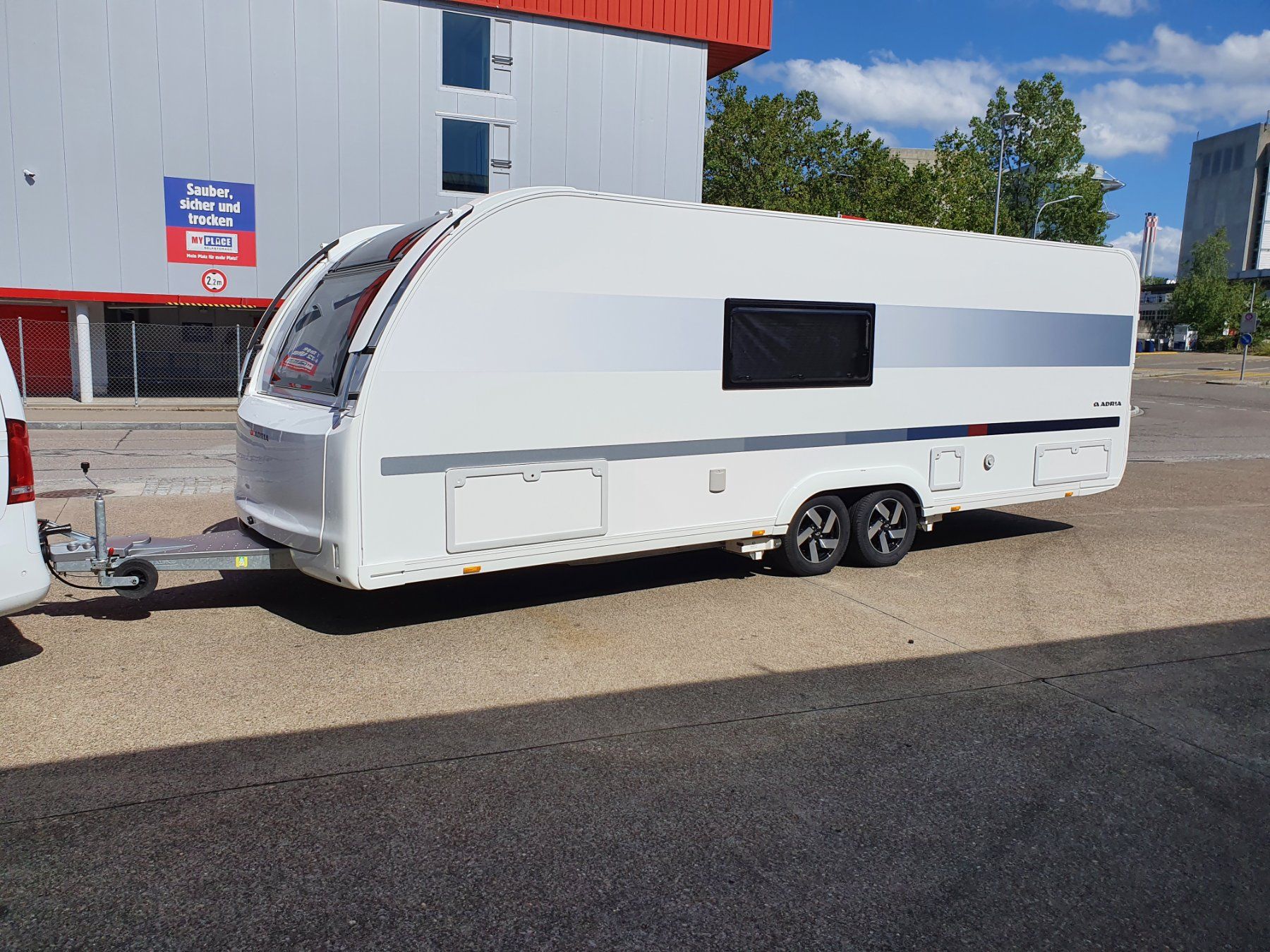 Adria Veicoli da campeggio: Adria Adora 673 PK, Model 2023 – Usato da Nürensdorf venduto da Merc.2017 2