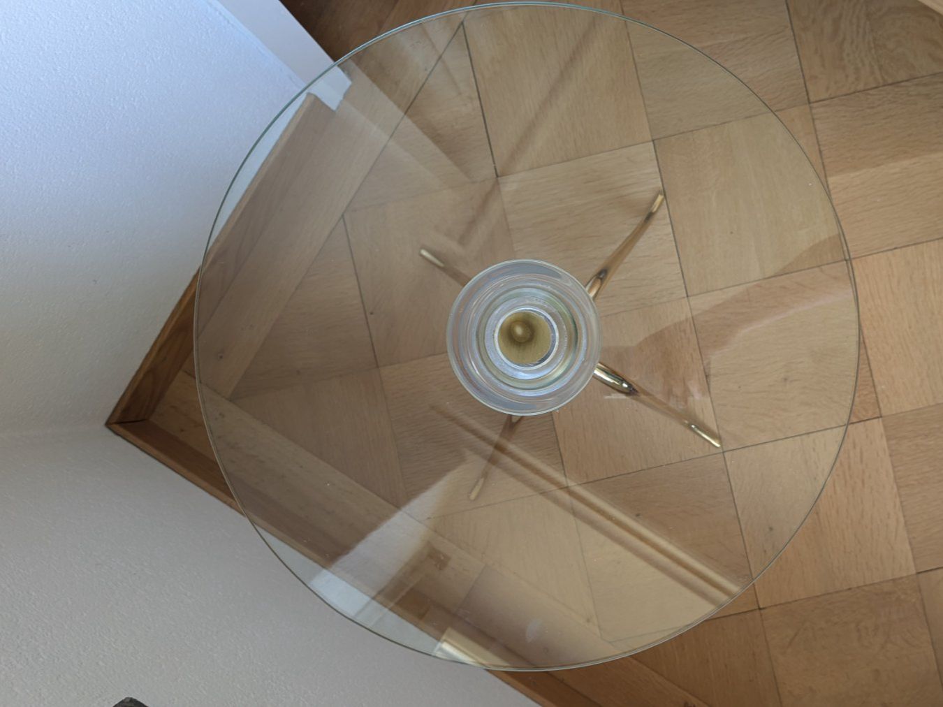 Tische: Glas-Salontischli mit goldenen Beinen – Gebraucht aus Ittigen von stoney63 3