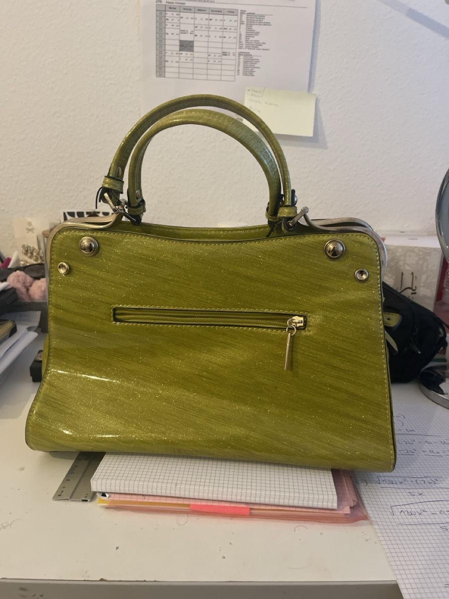 Michael Kors Borse da donna: Michael Kors Handtasche Leder grün  – Usato da Winterthur venduto da rat_cz9v 1
