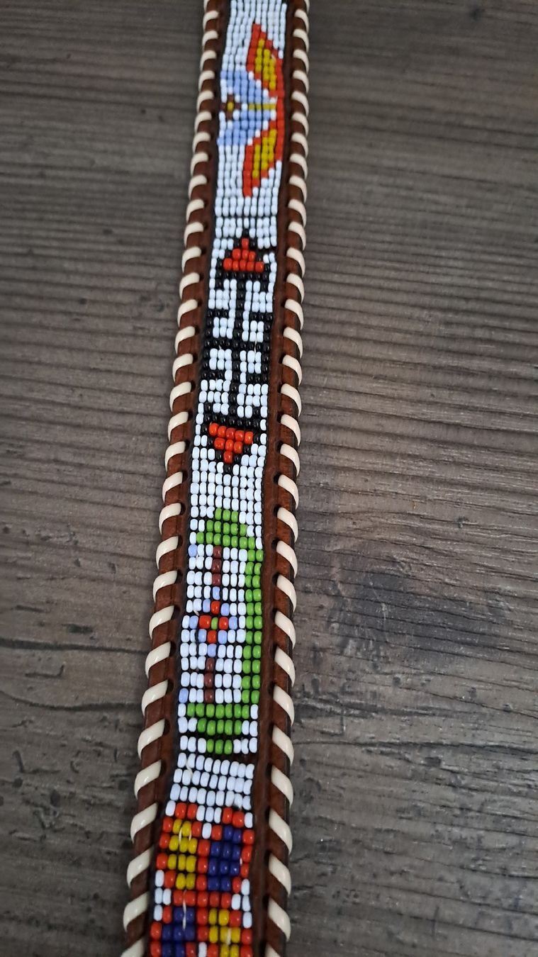 Cinture: Vintage Ledergürtel mit Perlenmuster 105cm. Native American – Usato da Deitingen venduto da Soya1 3