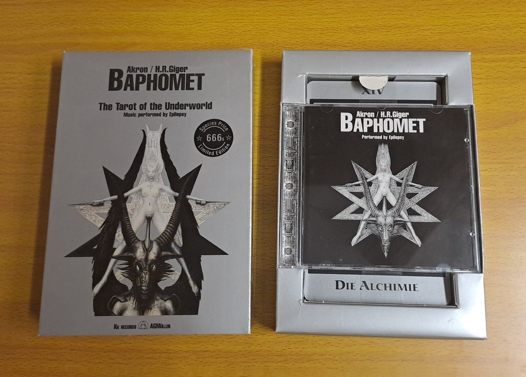Libri: HR Giger Baphomet Tarot der Unterwelt – Usato da Bünzen venduto da Rtron 4
