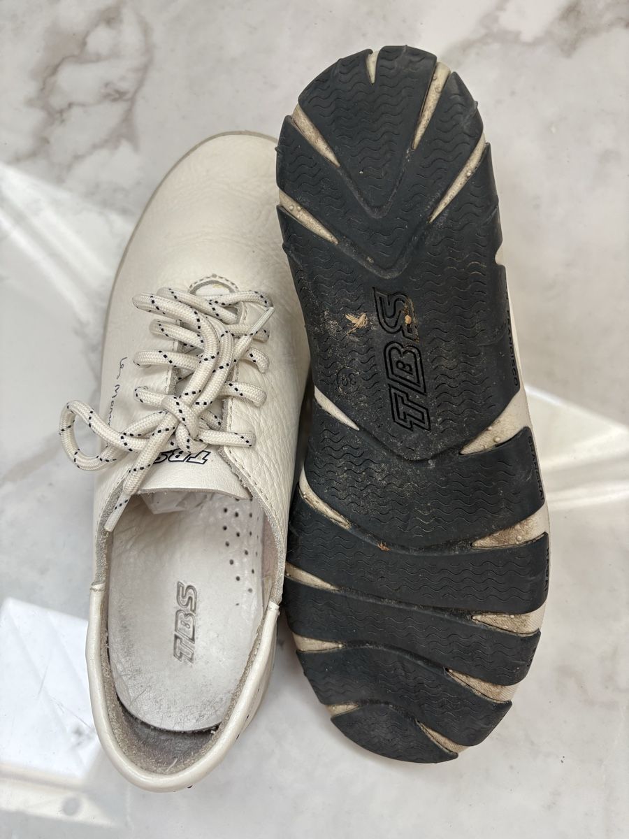 TBS Chaussures femmes: Weisse TBS Damen Sneaker Gr. 39 – D'occasion à Estavayer-le-Lac par Mimmy02 2