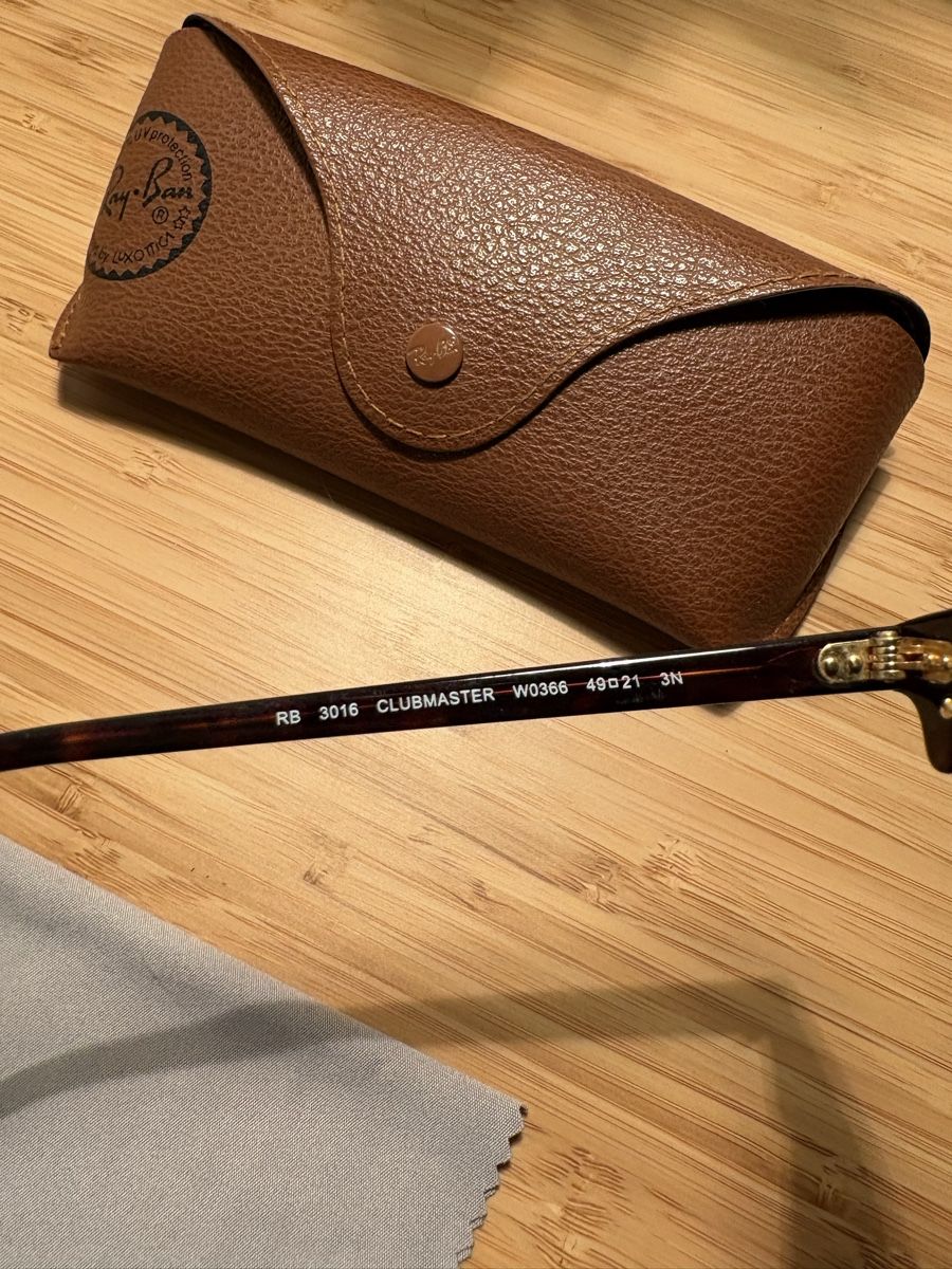 Ray-Ban Occhiali & Lenti: Ray-Ban Clubmaster – Usato da Leuk Stadt venduto da Fabio.Romao 1