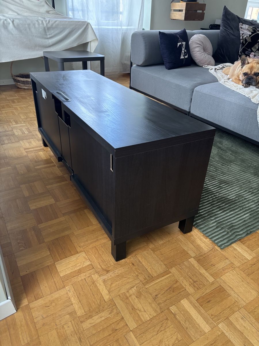 Ikea Mobili TV: Besta TV-Möbel – Usato da Biel-Bienne venduto da missy_i 1