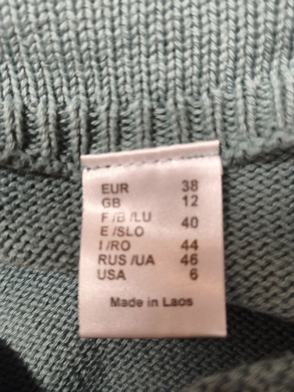 Maglioni & Felpe: Damen Pullover mint Grösse 38 guter Zustand – Nuovo (secondo la descrizione) da Emmetten venduto da SecondhandSiska 3