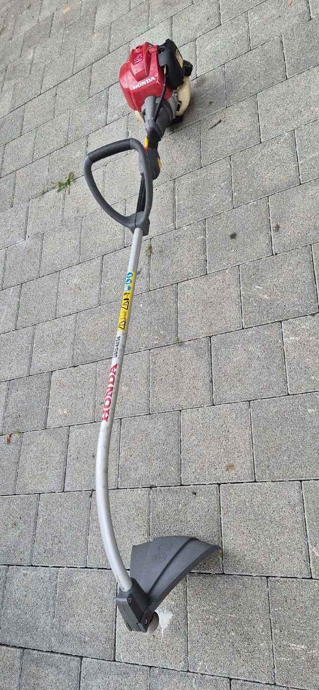 Honda Tagliaerba: Honda UMS 425E – Usato da Grenchen venduto da Asus_ 1