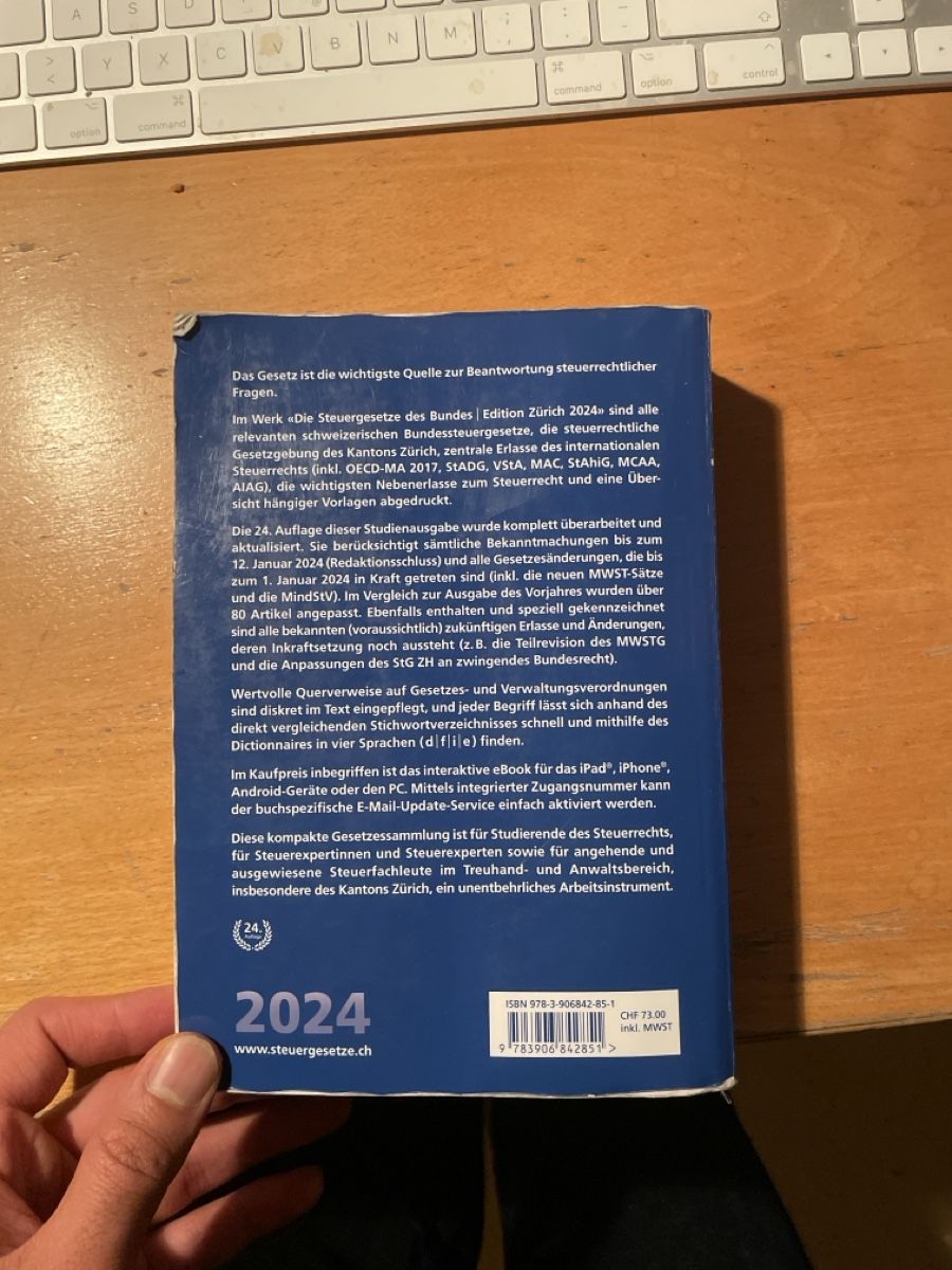Livres: Die Steuergesetze des Bundes – D'occasion à Zürich par syber98 2