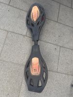 Waveboard Wave Board mit roten Rollen 