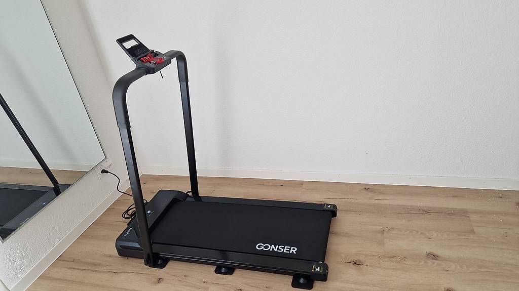 Hometrainer: Walkingpad Laufband nur 1x getestet – Usato da Dottikon venduto da happyvibes