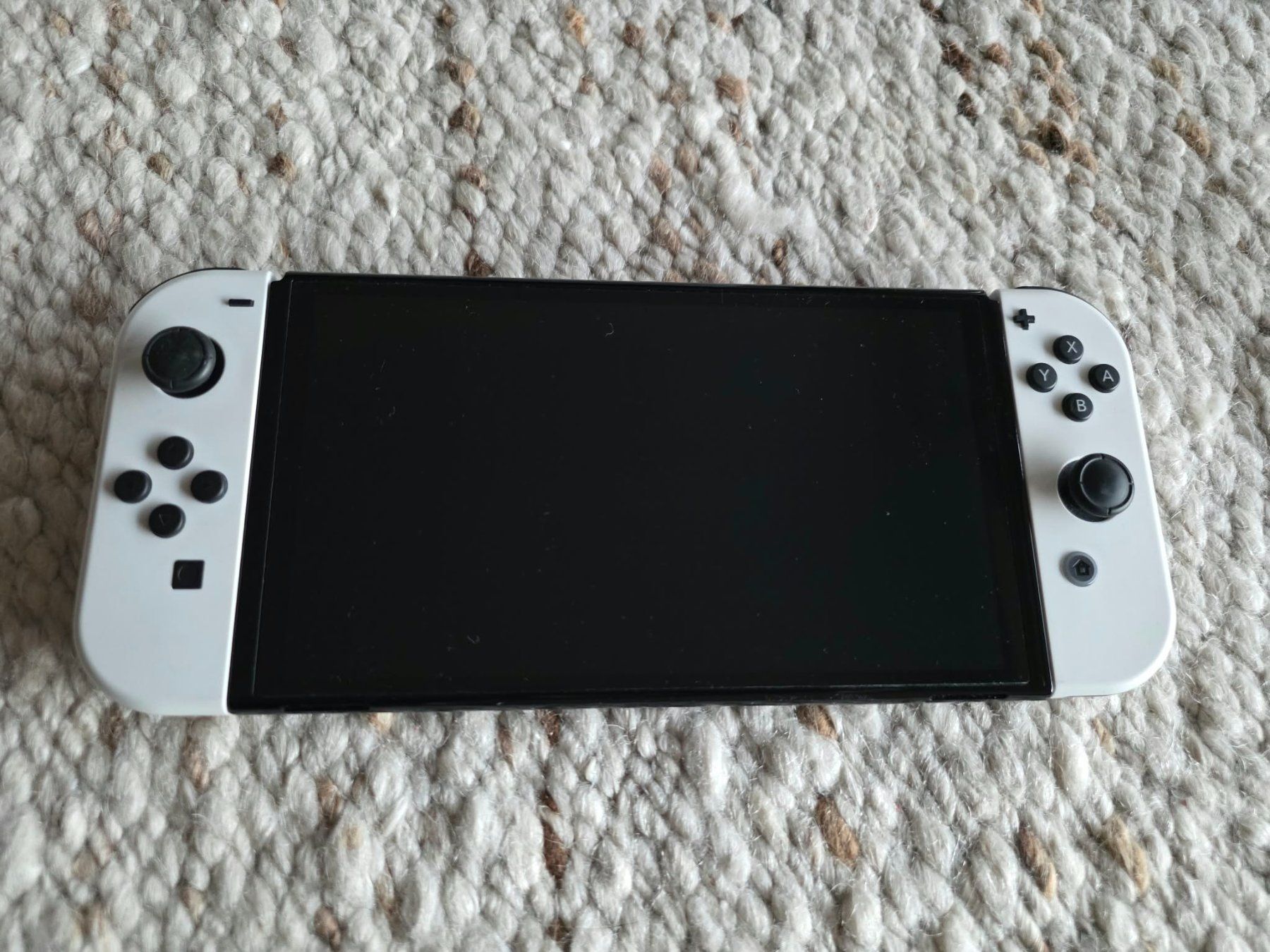 Nintendo Konsolen: Nintendo Switch OLED Weiss inkl. Pro Controller & 3 Spiele – Gebraucht aus Zürich von Crispy012 1