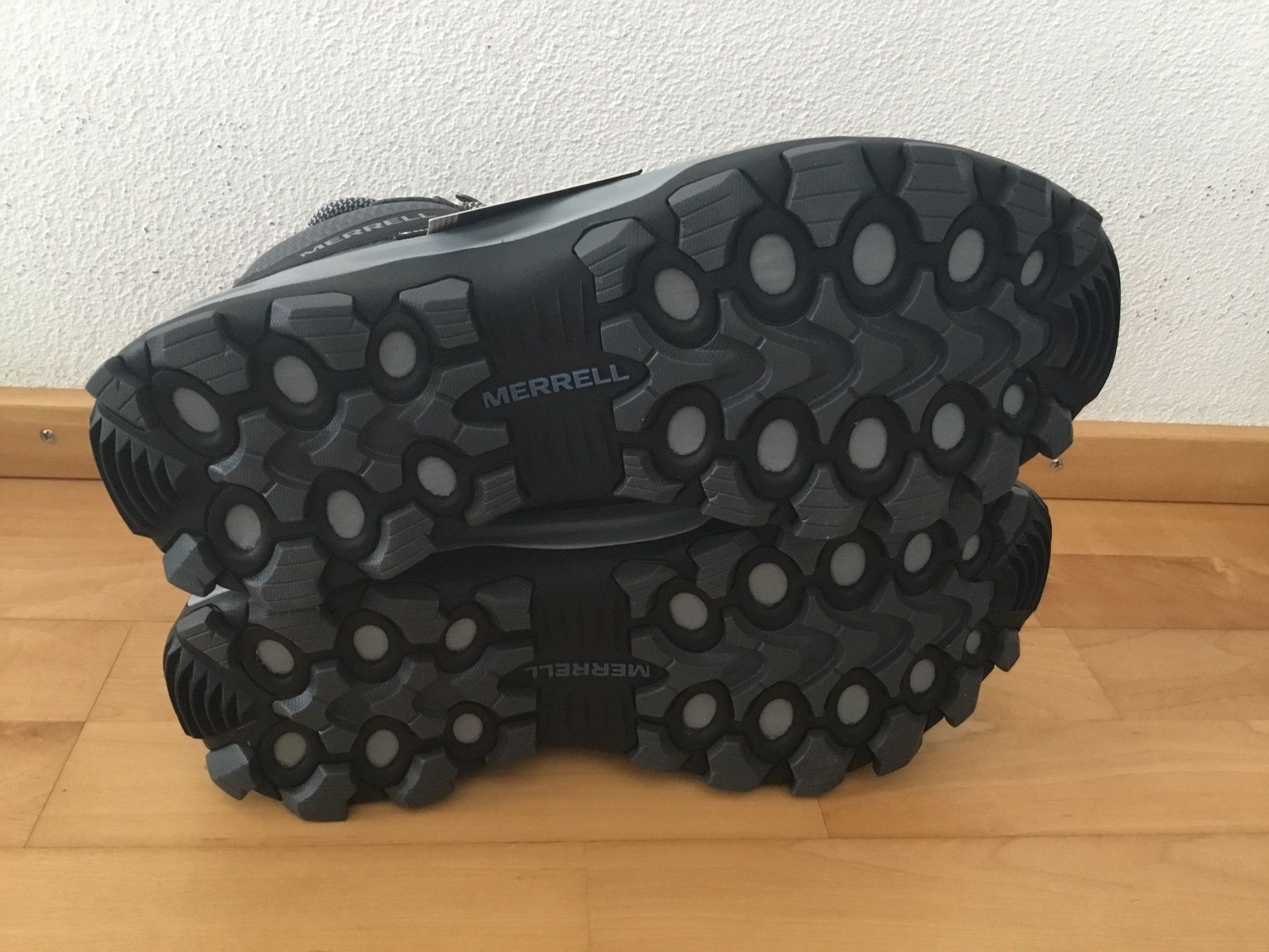 Merrell Scarpe da uomo: Merrell Gore Tex Wanderschuhe, Men, Gr. 45, Neu – Nuovo (secondo la descrizione) da Chur venduto da Jacky17 7