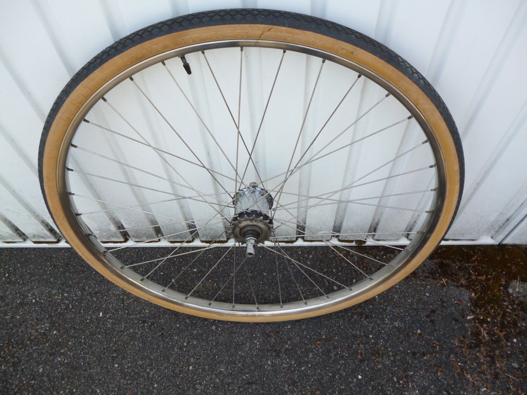 Pezzi di ricambio: Hinterrad Vintage – Usato da Neuhausen venduto da Charlotte51 1