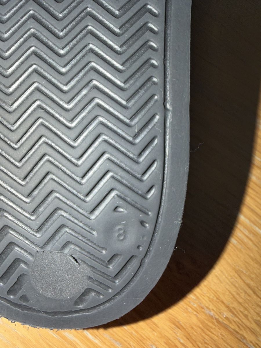 Adidas Chaussures hommes: Adidas Adilette Gr. 40 – Neuf (Voir description) à Basel par hil_wjv8 2