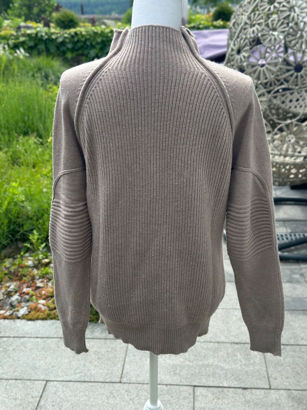 Maglioni & Felpe: Edler Strickpullover, neuwertig, Rollkragen, Grösse M – Usato da Zufikon venduto da Modestil365 3