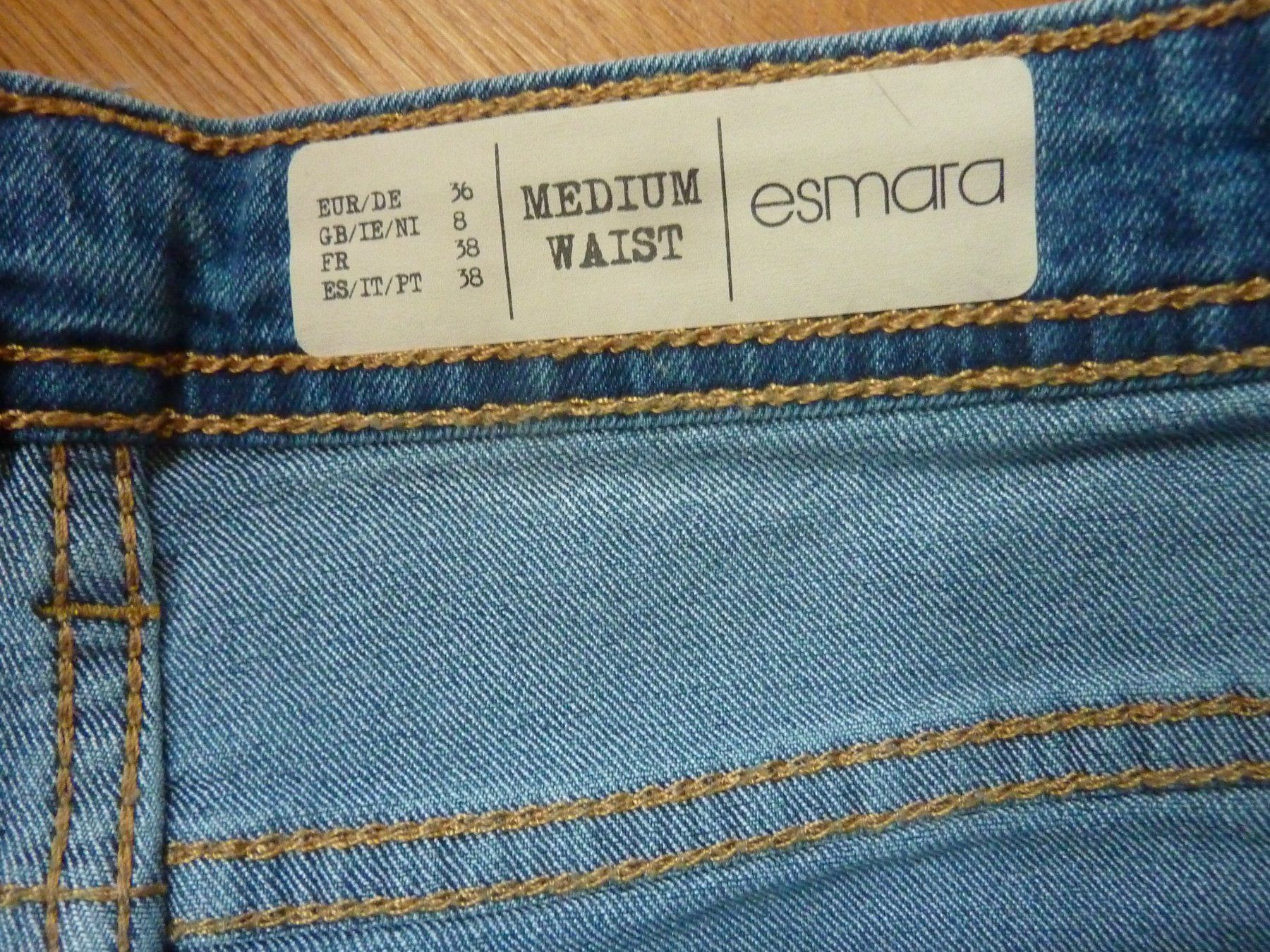 Jeans: Damenshorts 36 neu – Nuovo (secondo la descrizione) da Waldstatt venduto da Kananaskis1 3
