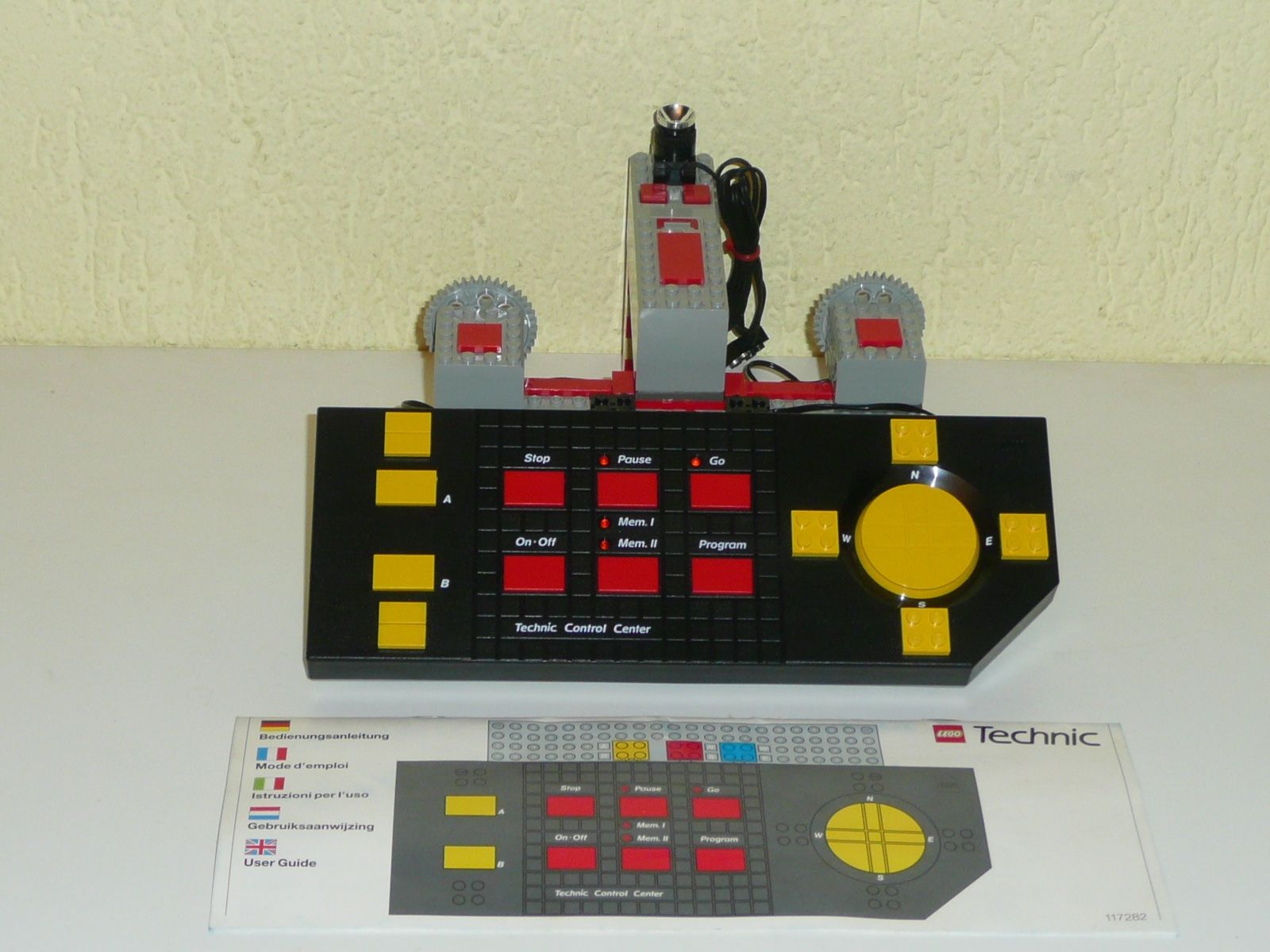 Lego Jouets: Lego Technik " Control-Center mit 2 Motoren " – Neuf (Voir description) à Kriens par Taurus12