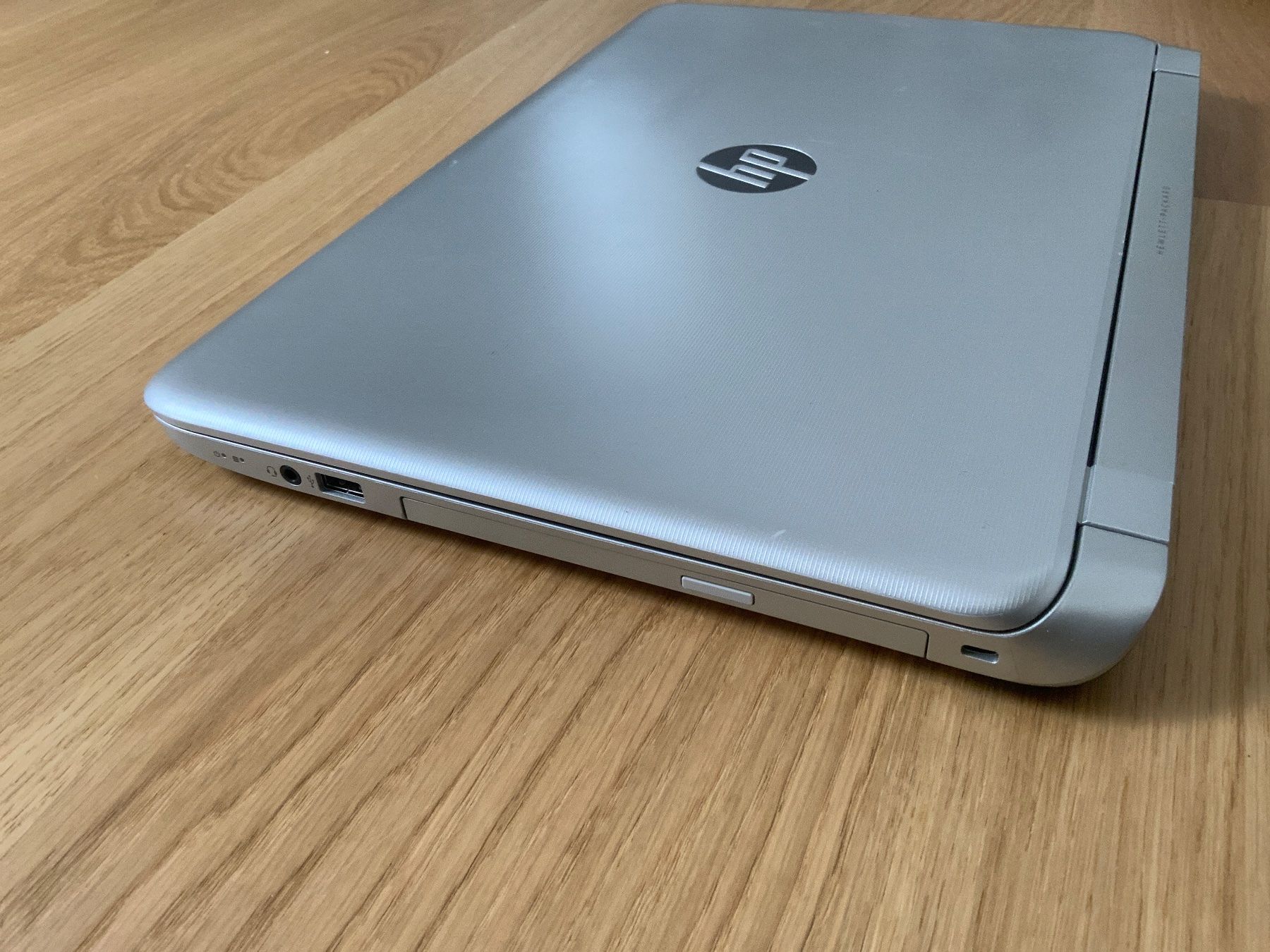 Hewlett Packard Notebook: HP Pavilion mit Intel i5 und 8GB RAM – Usato da Niederhasli venduto da qbdp 3