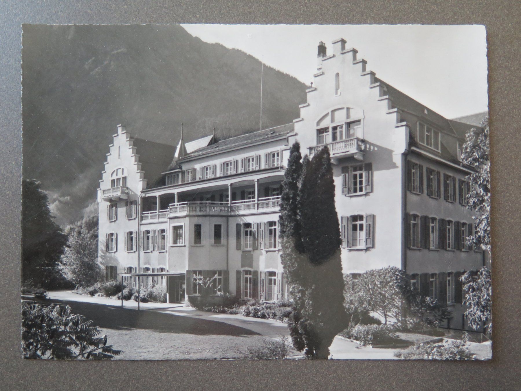 Cartoline postali: BRIG - BRIGUE -  INSTITUT ST. URSULA – Usato da Wittenbach venduto da lipasal