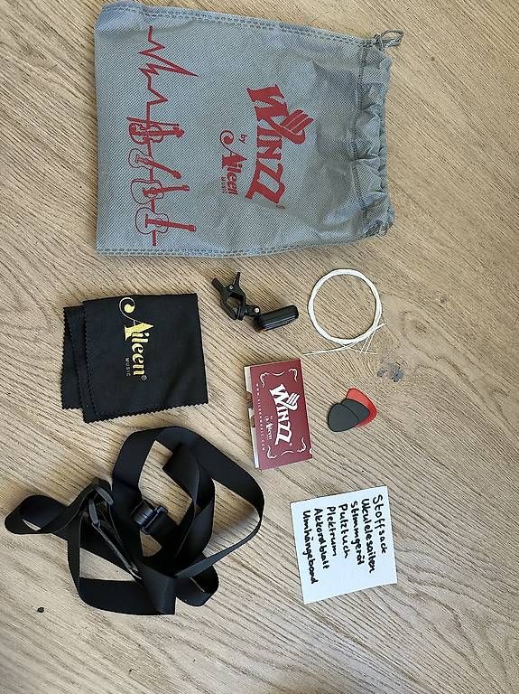 Strumenti musicali: Winzz Ukulele Lila – Nuovo (secondo la descrizione) da Wittinsburg venduto da raunoe 2