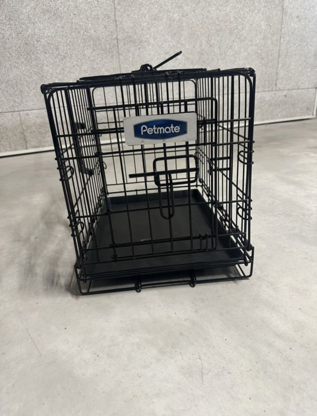Cages, transport & sécurité: Petmate dog crate black - good condition – D'occasion à Baar par pip_5ktt 1
