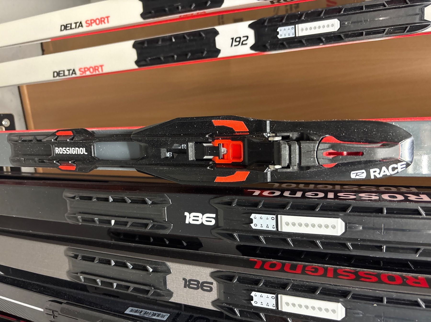 Rossignol Sci: Langlaufski Skating – Nuovo e nell'imballaggio originale da Egnach venduto da Rechi8 3