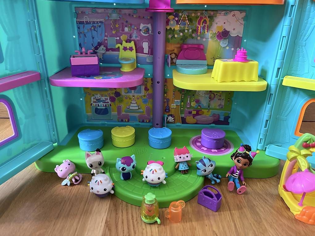 Giocattoli: Gabby's Dollhouse Party – Nuovo (secondo la descrizione) da Herrliberg venduto da Wille5 1