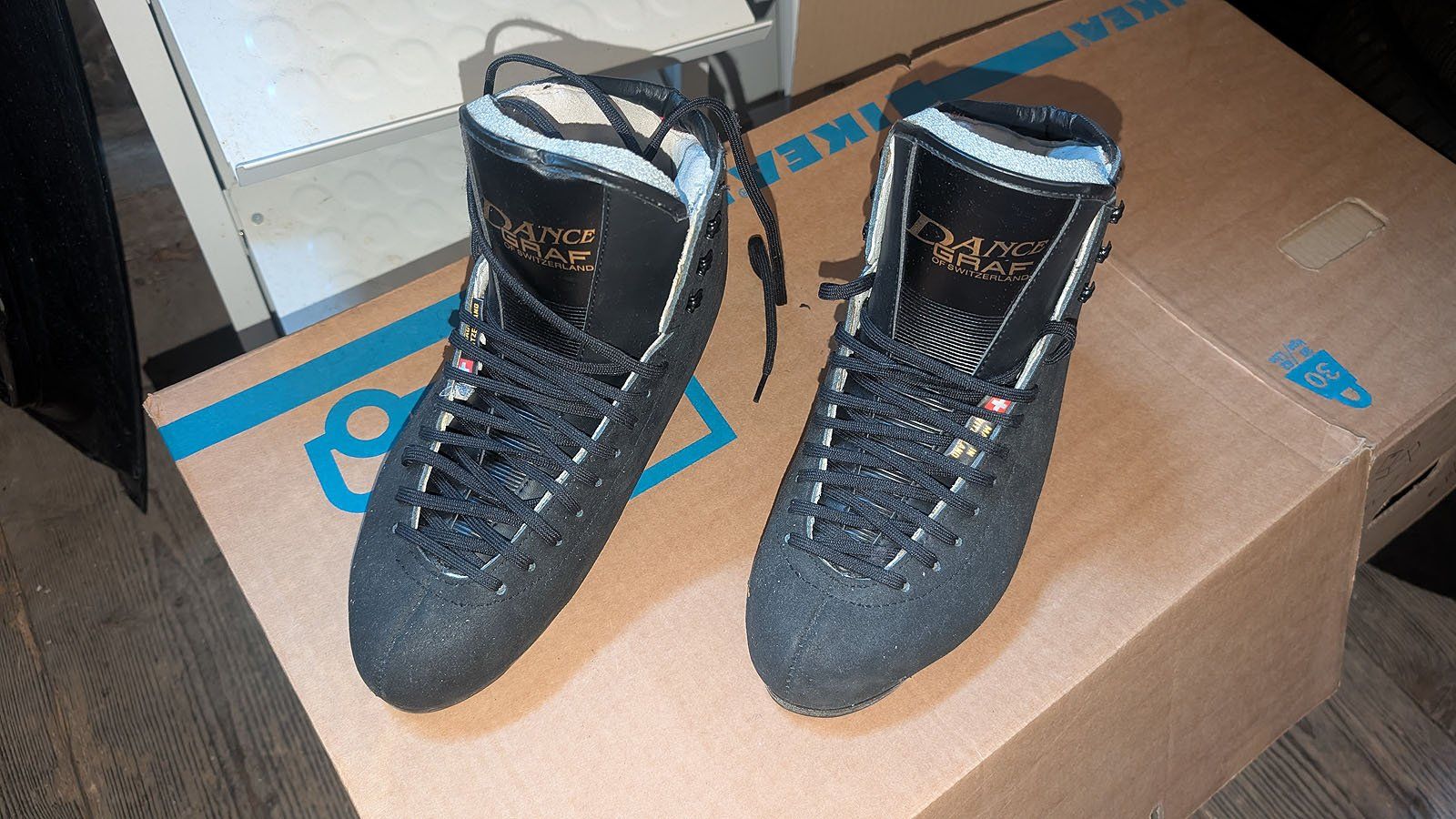 Pattini da ghiaccio: Schuhe Schlittschuhe Rollschuhe Profi – Nuovo (secondo la descrizione) da Ormalingen venduto da horch_mal