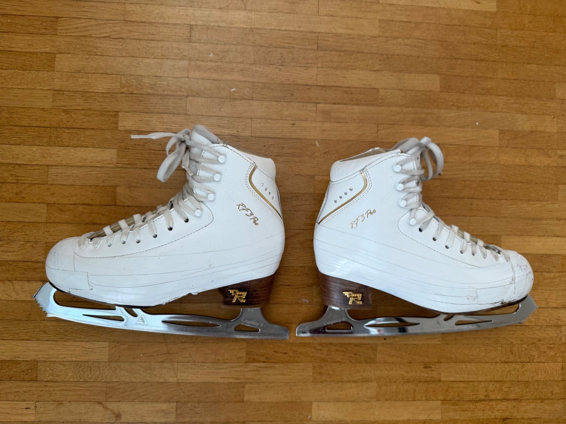 Pattini da ghiaccio: Schlittschuhe Risport RF 3 Pro Gr. 24.0 Breite C – Usato da Zürich venduto da makmakmak
