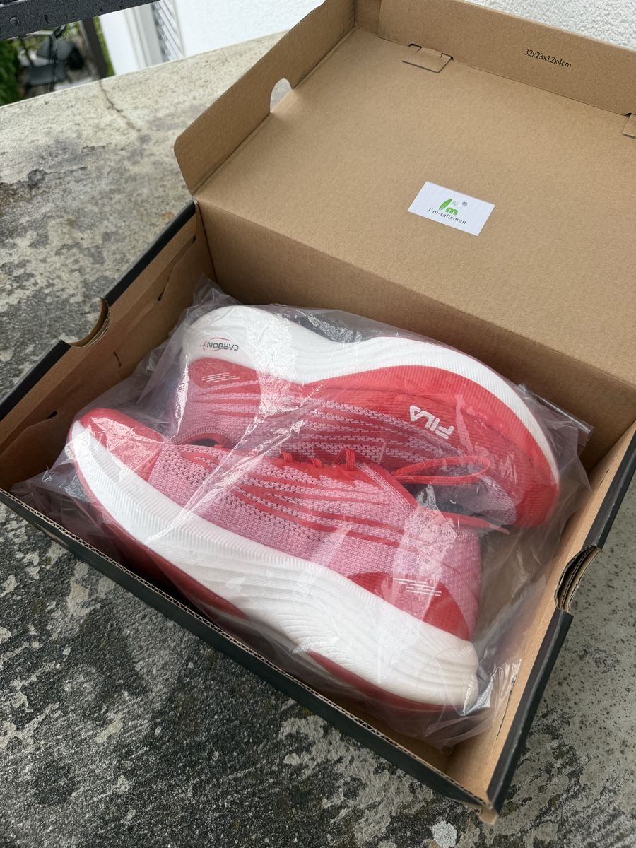Fila Scarpe da donna: FILA Astatine Carbon Running Shoe – Nuovo (secondo la descrizione) da Zürich venduto da agichristine 1