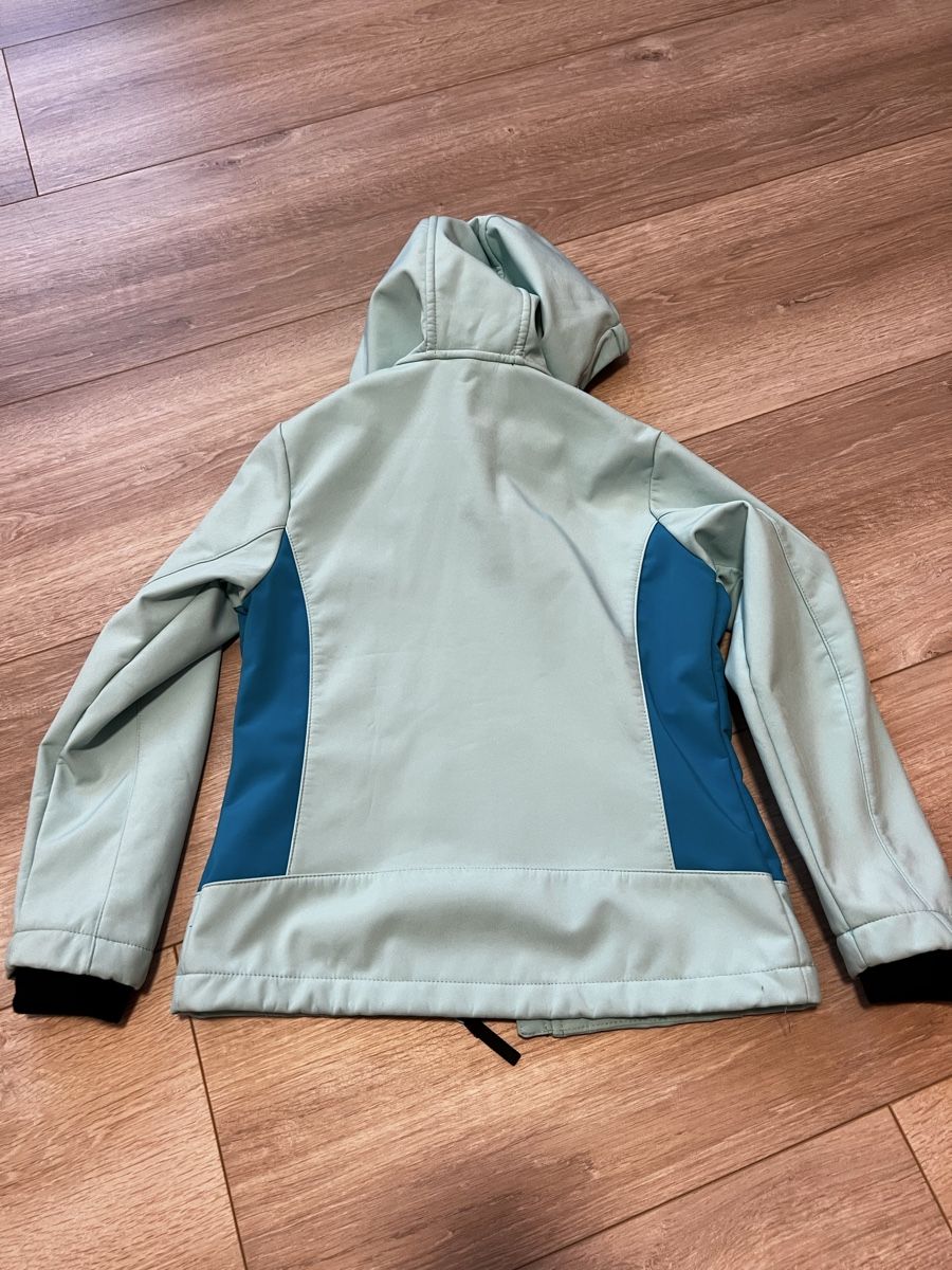 CMP Giacche & Cappotti: CMP Softshelljacke hellblau Grösse 128 gebrauchter Zustand – Usato da Dürnten venduto da Al666 1