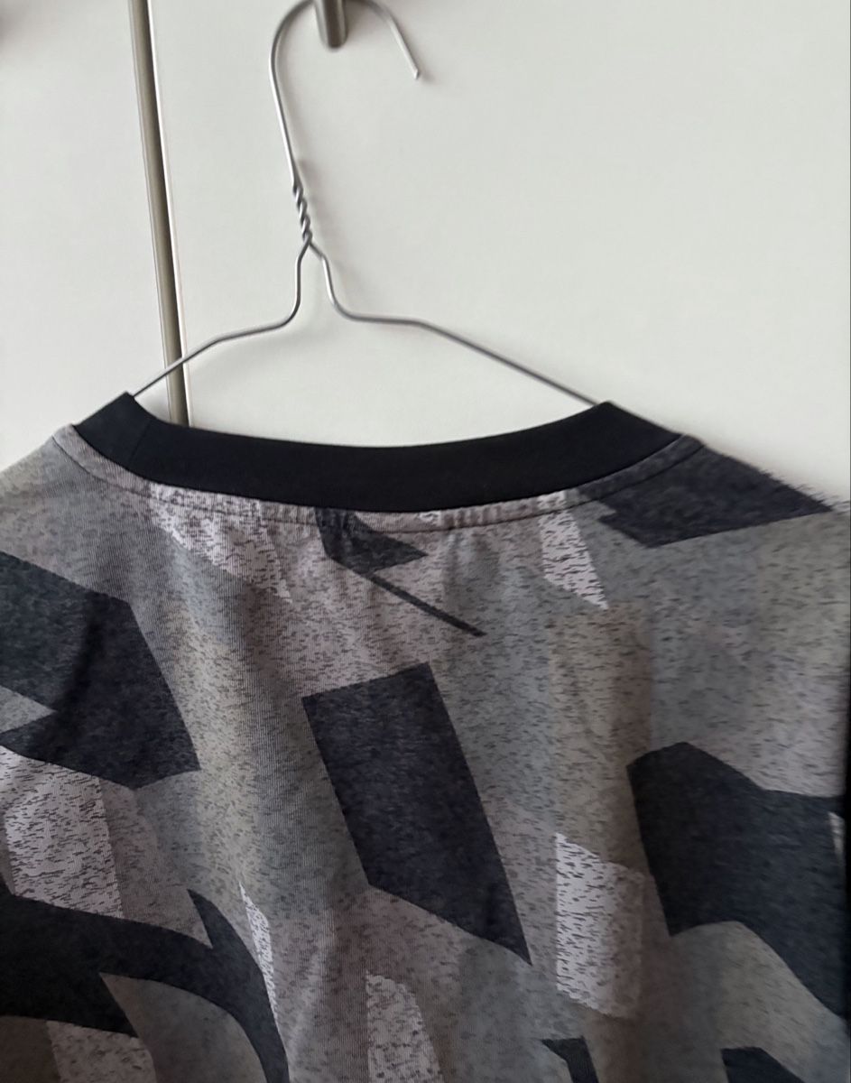 Nike Maglioni & Felpe: pull nike – Usato da Montreux venduto da m.mlkstn 3