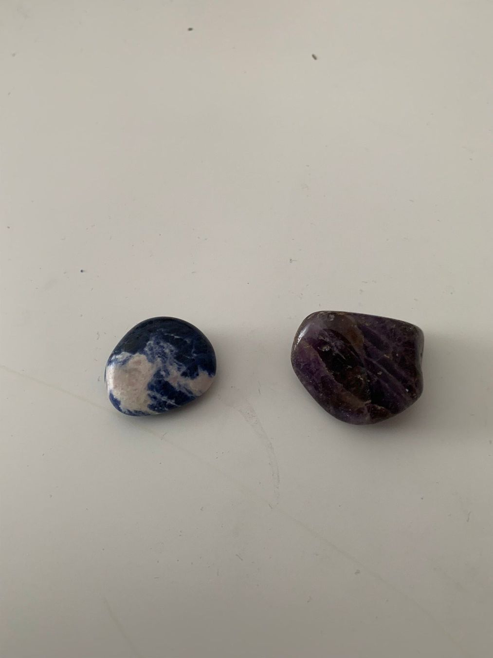 Minerali & Pietre curative: Amethyst & Sodalith - polierte Trommelsteine – Usato da Ostermundigen venduto da pas_x9nv 1