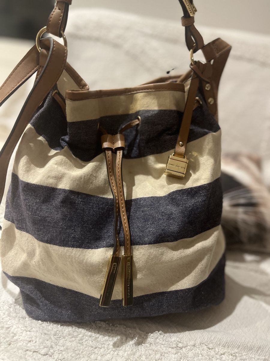 Tommy Hilfiger Taschen für Damen: Tommy Hilfiger Tasche – Gebraucht aus Turgi von SvetlaM 3
