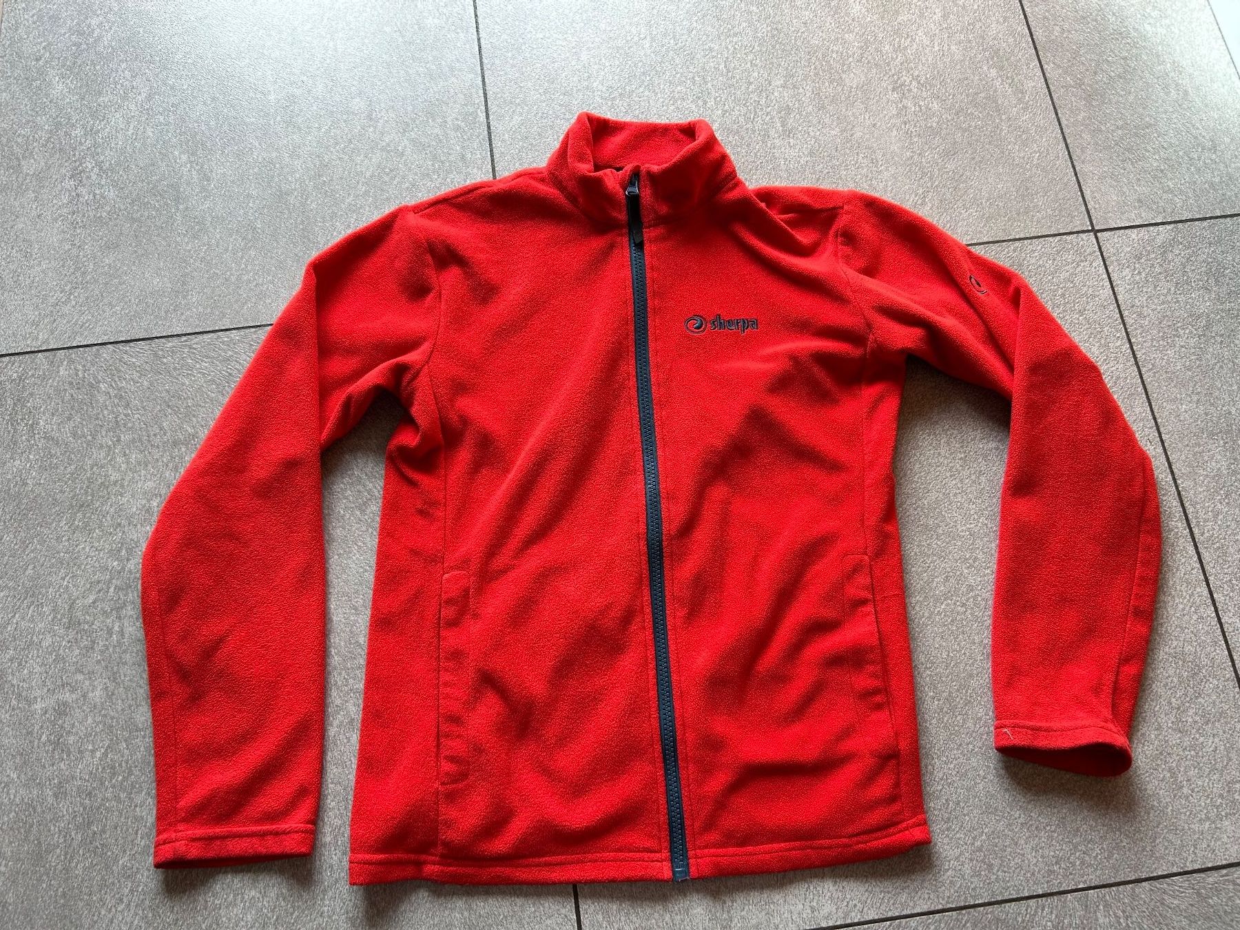 Sherpa Giacche: Fleece Pull SHERPA rot  gr. 152 – Nuovo (secondo la descrizione) da Arbedo venduto da nadia1973