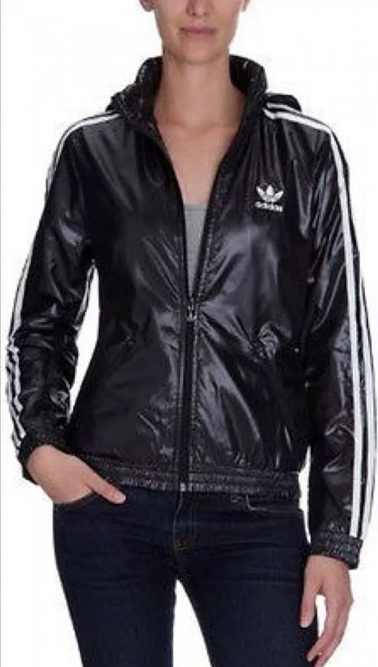 Adidas Giacche: Veste Adidas t. 34 – Usato da Peseux venduto da Gilloss