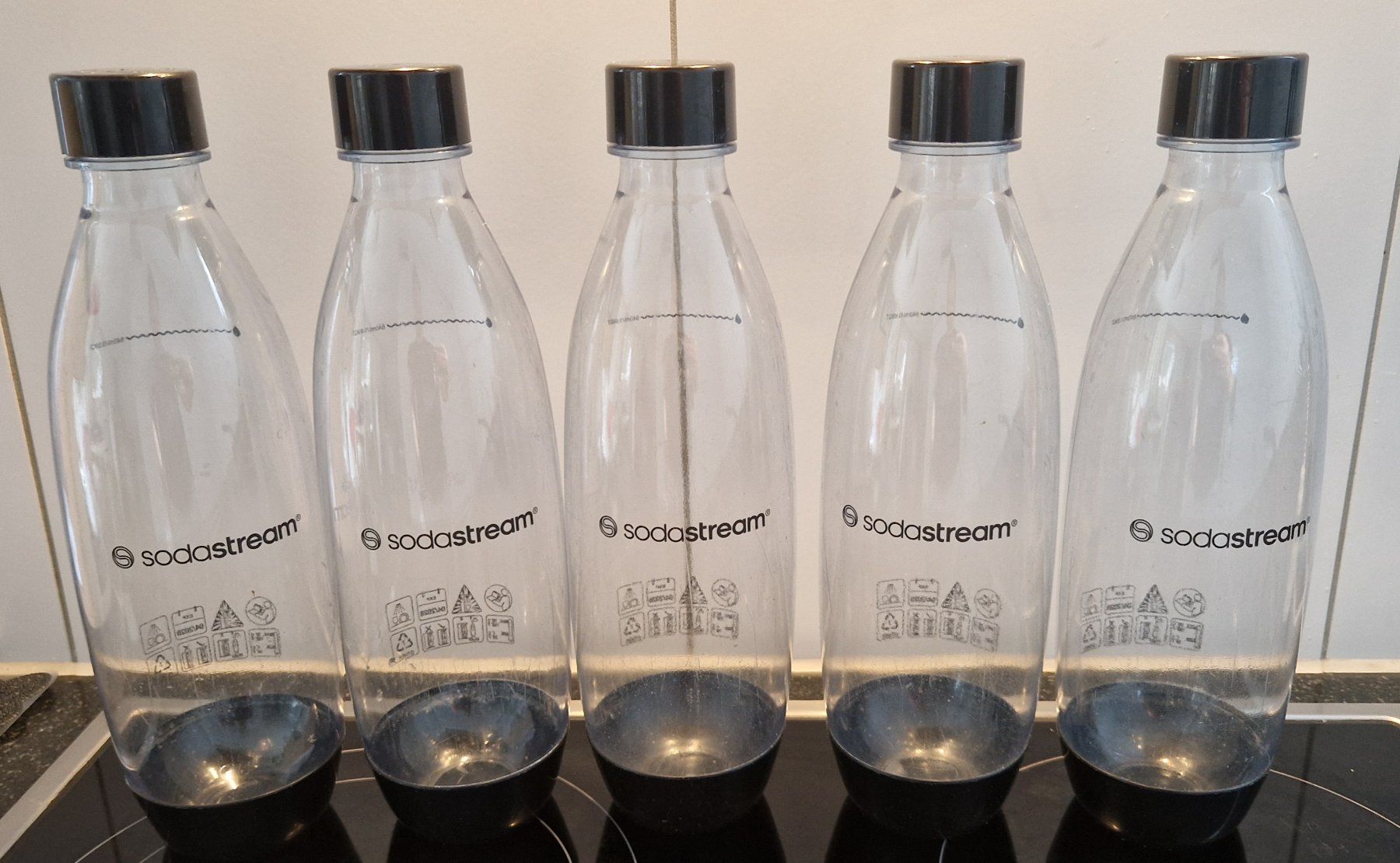 Sodastream Sonstiges für Haushalt & Wohnen: 5 x Sodastream Kunststoff Flaschen – Gebraucht aus Ebmatingen von Flitz88