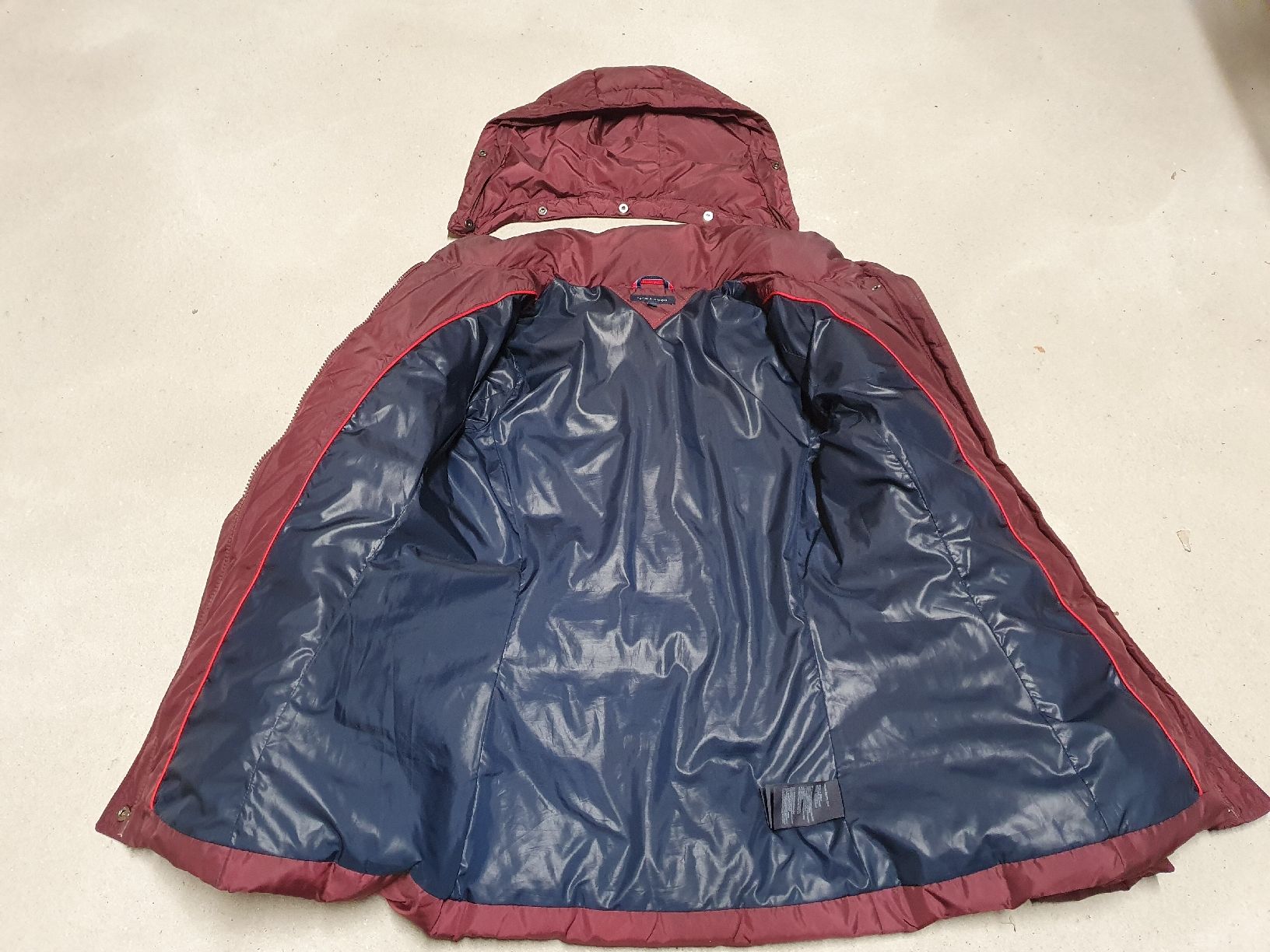 Tommy Hilfiger Giacche: Winterjacke von Tommy Hilfiger – Usato da Wettingen venduto da __Dom__ 1