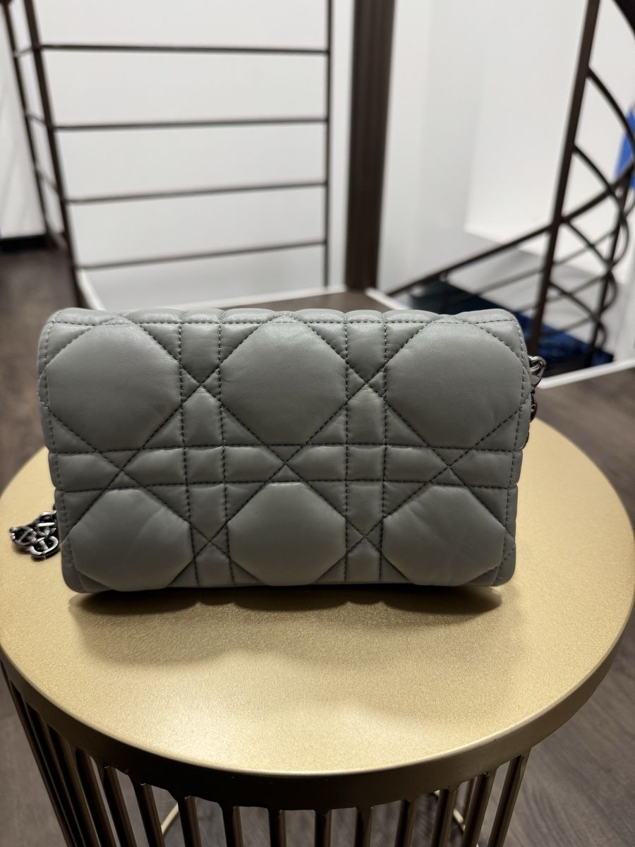 Borse da donna: Authentic Christian Dior Bag - Grey Quilted Leather – Usato da Thonex venduto da Lux_brands01 5